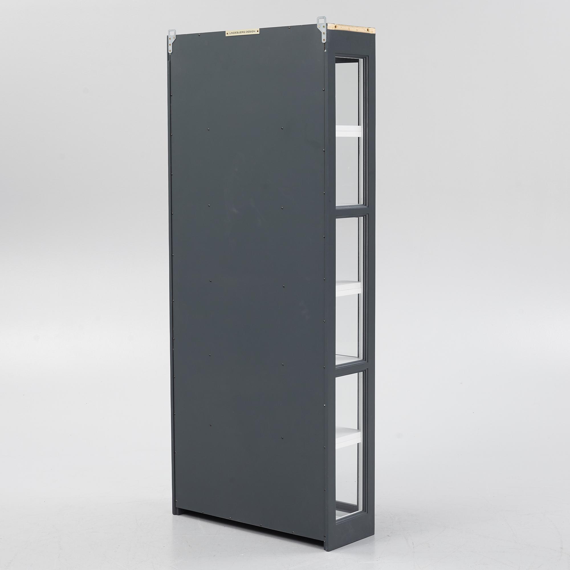 Vitrinskåp, "V4", Lindebjerg Design.