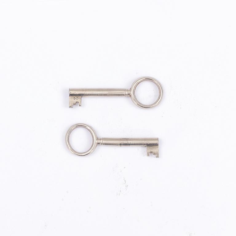 Skåp, gustaviansk stil, 1900-tal.