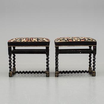 TABURETTER, ett par, barockstil, 1800-tal.