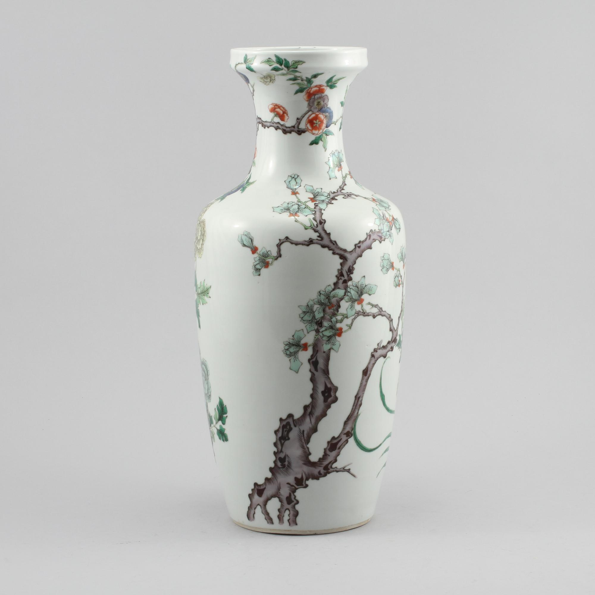 VAS, porslin, Kina, 1900-tal/modern tillverkning.