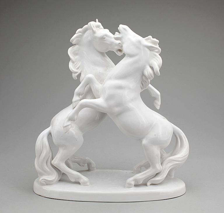 FIGURGRUPP, porslin, Keramos, Österrike, 1900-tal.