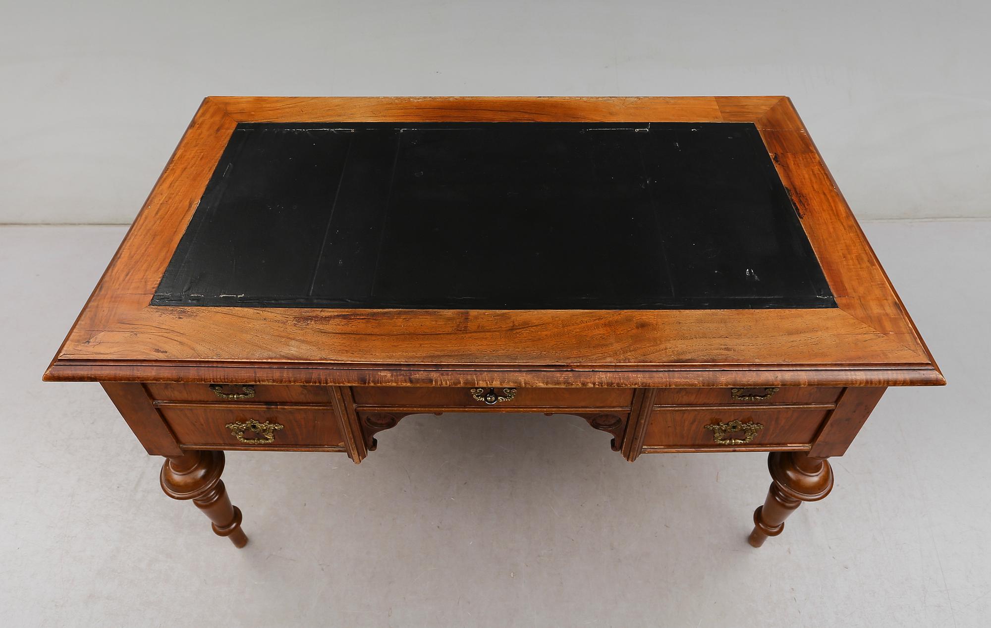 SKRIVBORD, 1800-talets andra hälft.
