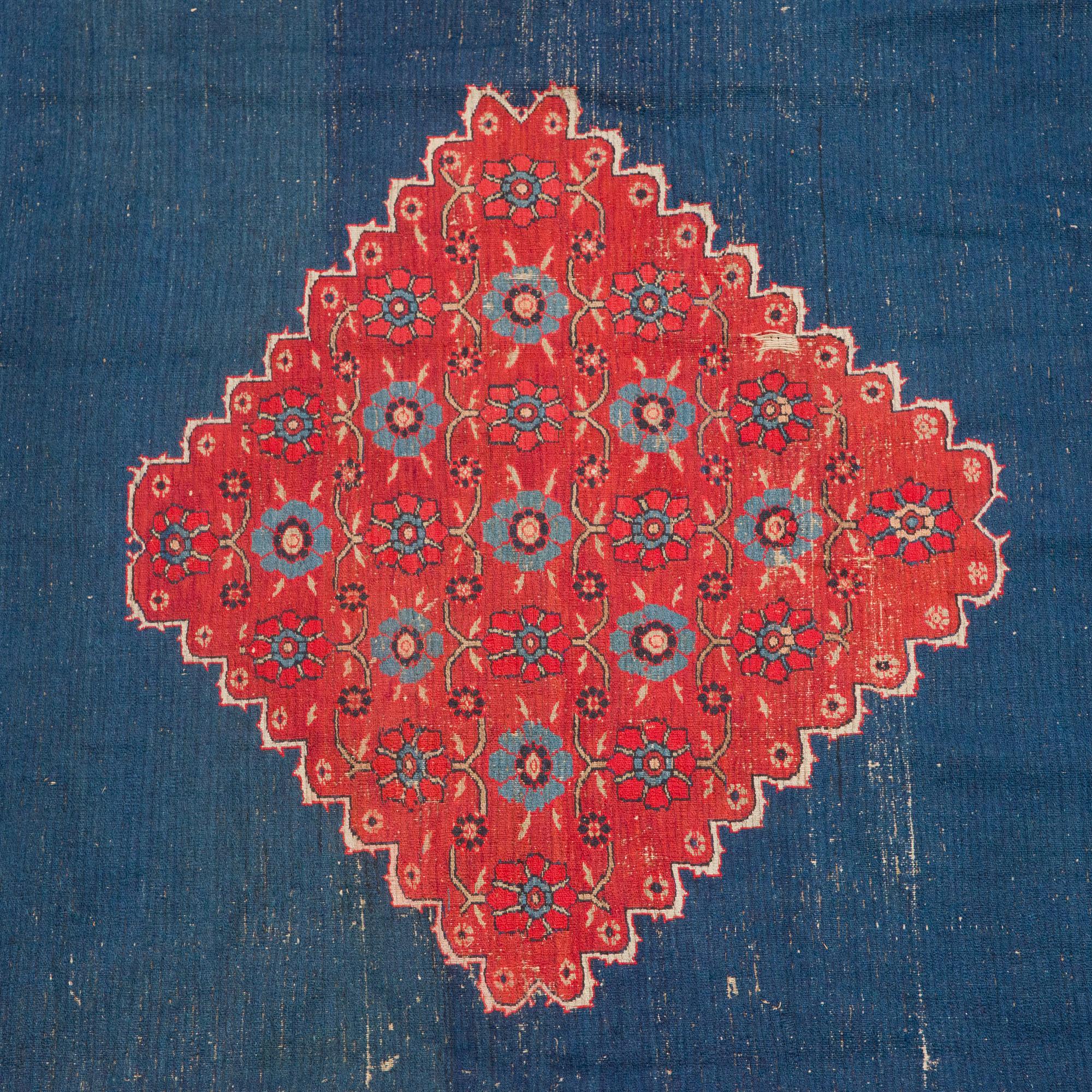 Matta, antik Doroshk, nordöstra Persien, ca 490 x 353 cm.