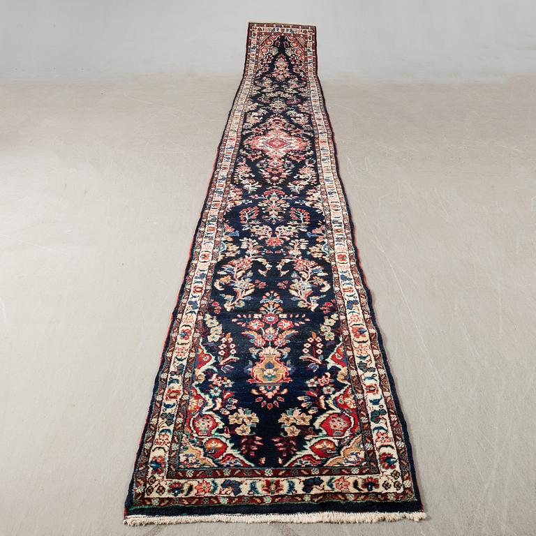 Carpet lilihan gallery old/semi-antique 648x82 cm.