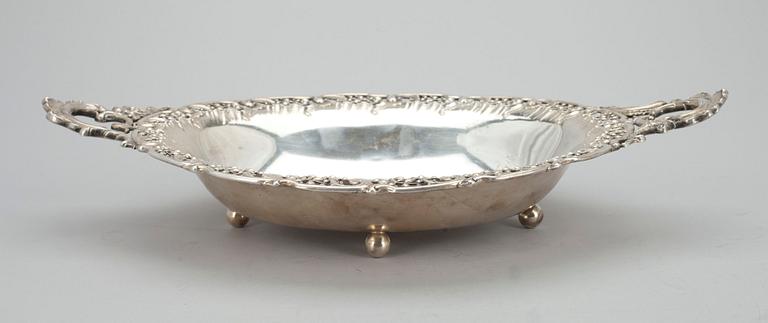FAT, silver, oidentifierbar stämpel. Vikt 525 g.