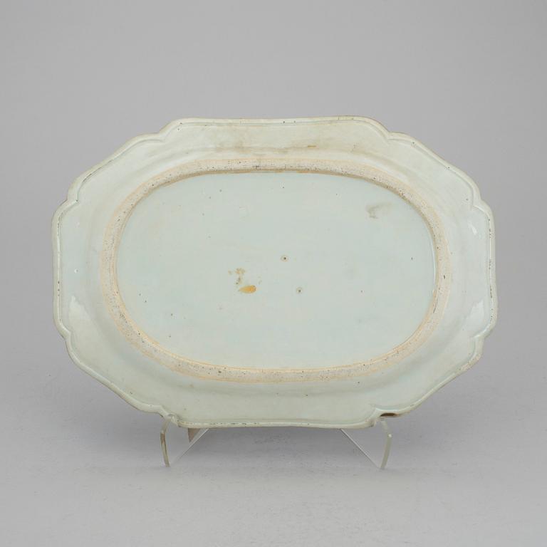 STEKFAT, porslin, Kina, Qingdynastin, Qianlong (1736-95).