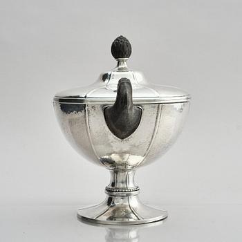 Sandbergs Eftr G C Gustafsson C A, skål med lock, silver, Helsingborg 1919.