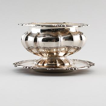 SÅSSKÅL, silver, Samuel Pettersson, Linköping 1895. Vikt ca 652 gram.