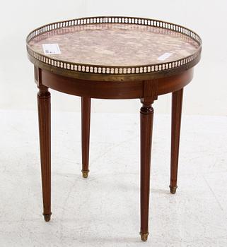 BORD. Louis XVI-stil.