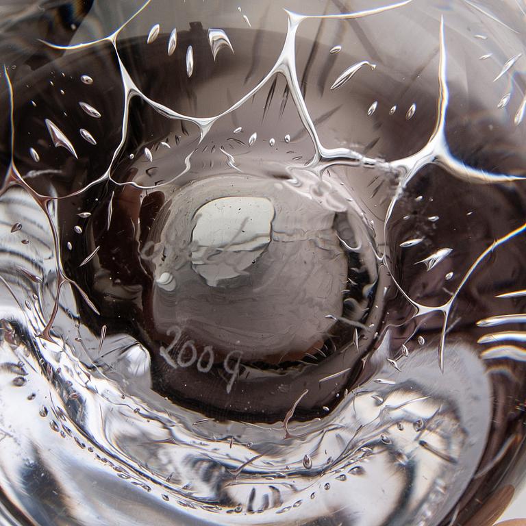 Micke Johansson, vase, air technique, Örsjö, 2009.