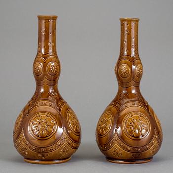 VASER ett par. Flintgods, Höganäs, 1800-talets slut.
