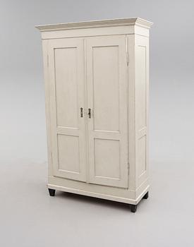 KLÄDSKÅP, 1900-talets första hälft.