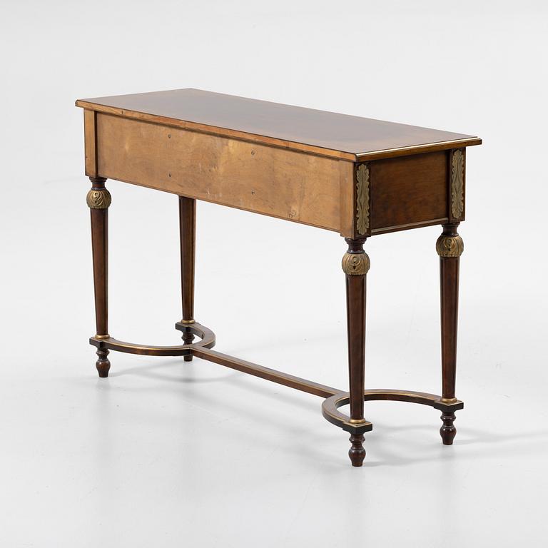 Hallbord och spegel, empirestil, 1900-tal.