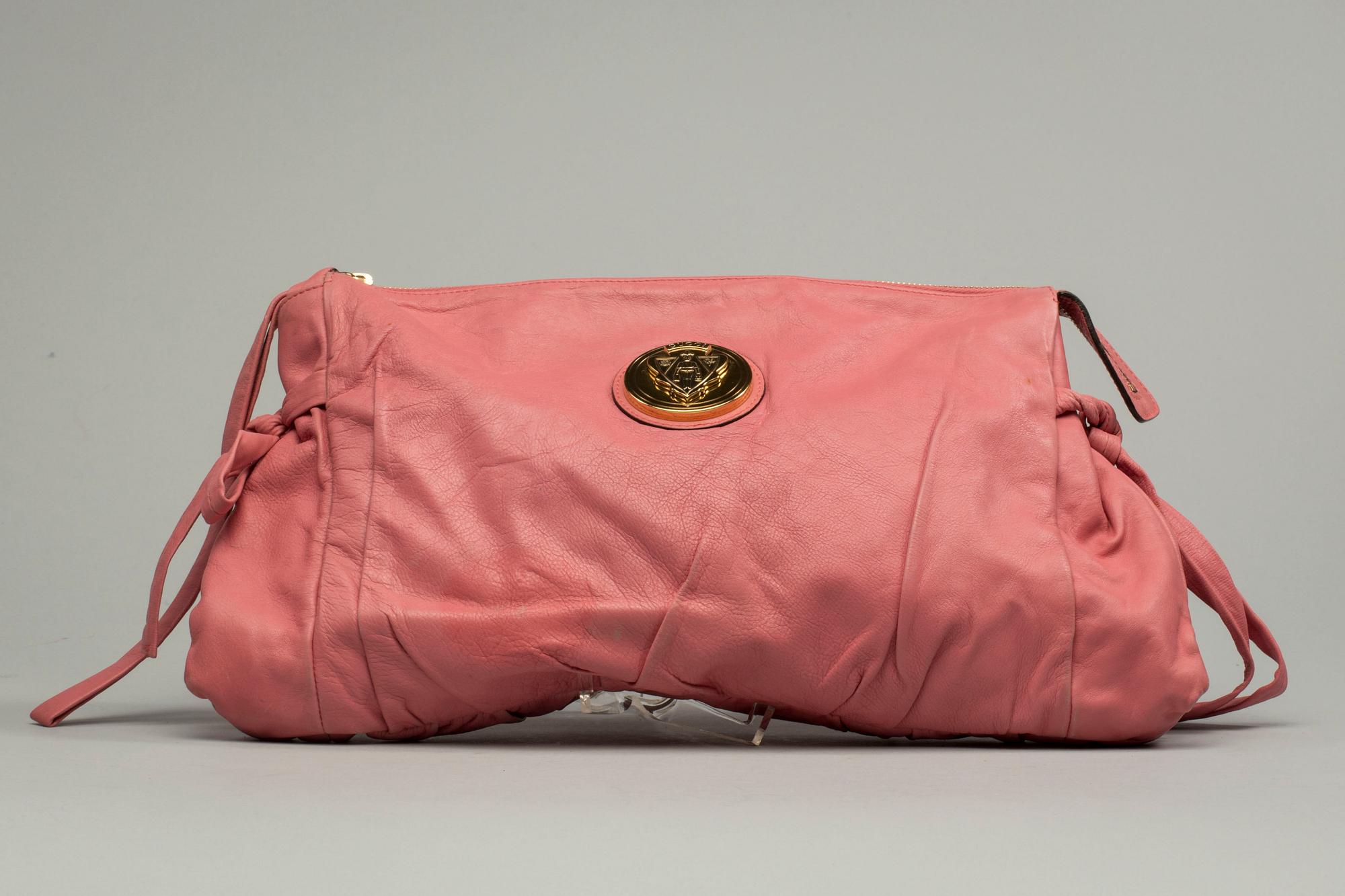 VÄSKA, "Hysteria", Gucci.