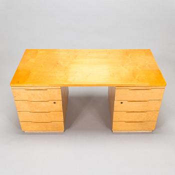 Alvar Aalto, kirjoituspöytä, malli 500, O.Y. Huonekalu-ja Rakennustyötehdas A.B. 1930/40-luku.