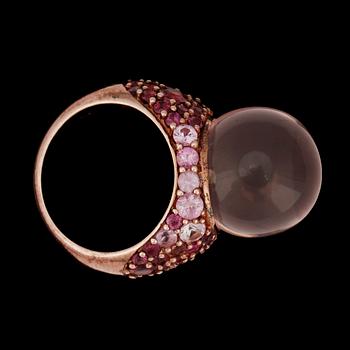 RING, förgyllt sterling silver med rosenkvarts och briljantslipade turmaliner. 2000-tal.