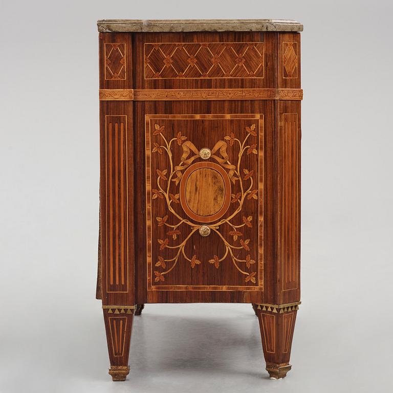 A Gustavian marquetry commode attributed to N. Korp (master in Stockholm 1763-1800).