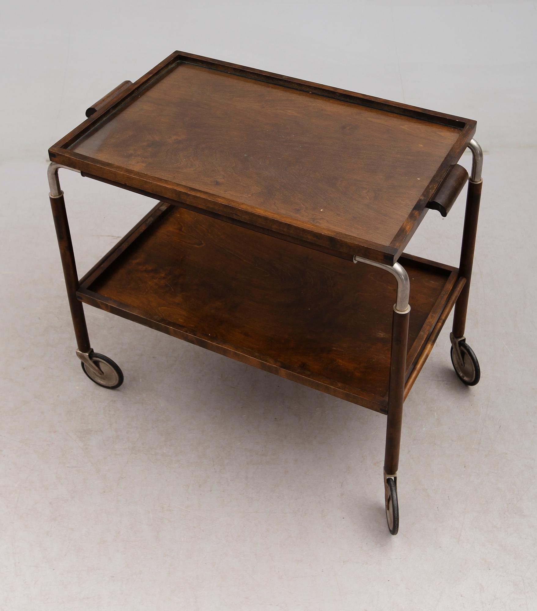 SERVERINGSVAGN, 1900-talets första hälft.
