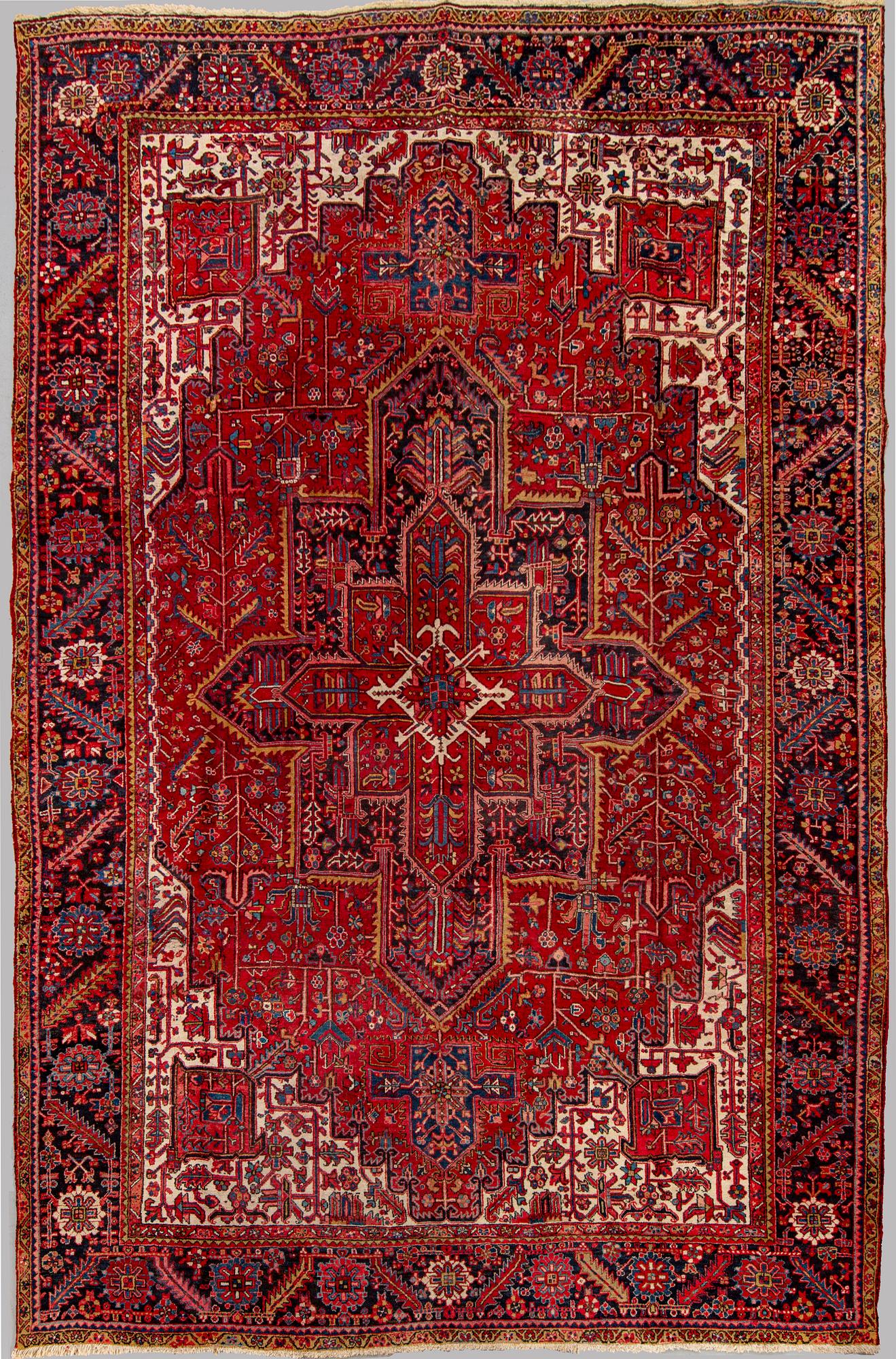 A semiantique Heris carpet 404x290 cm.