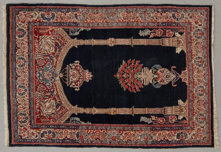 MATTA, old, Sarouk, ca 200 X 137 cm.