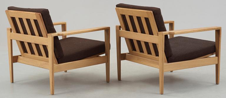 FÅTÖLJER, ett par, 1960-tal.