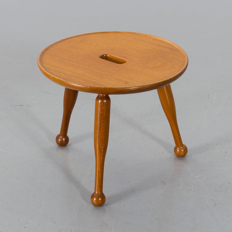 JOSEF FRANK, pall "Knappen" modellnr 2156 för Svenskt Tenn Stockholm, 1900-talets andra hälft.