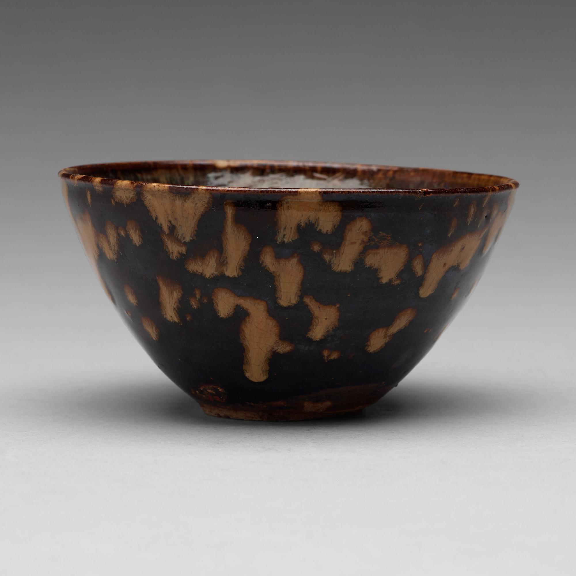A Jizhou tortoiseshell-glazed bowl, Song dynasty (960-1279).