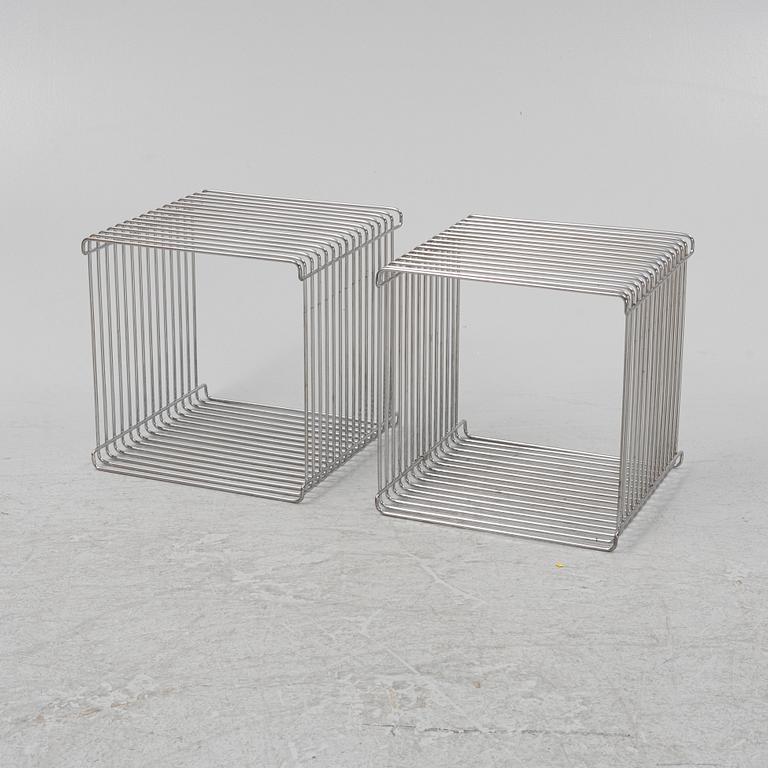 Verner Panton, hyllor/sängbord, ett par, "Wire", Montana, Danmark.