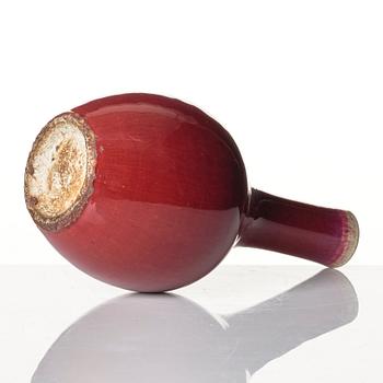 A Chinese flambé glazed vase, Qing dynasty, 19th century.