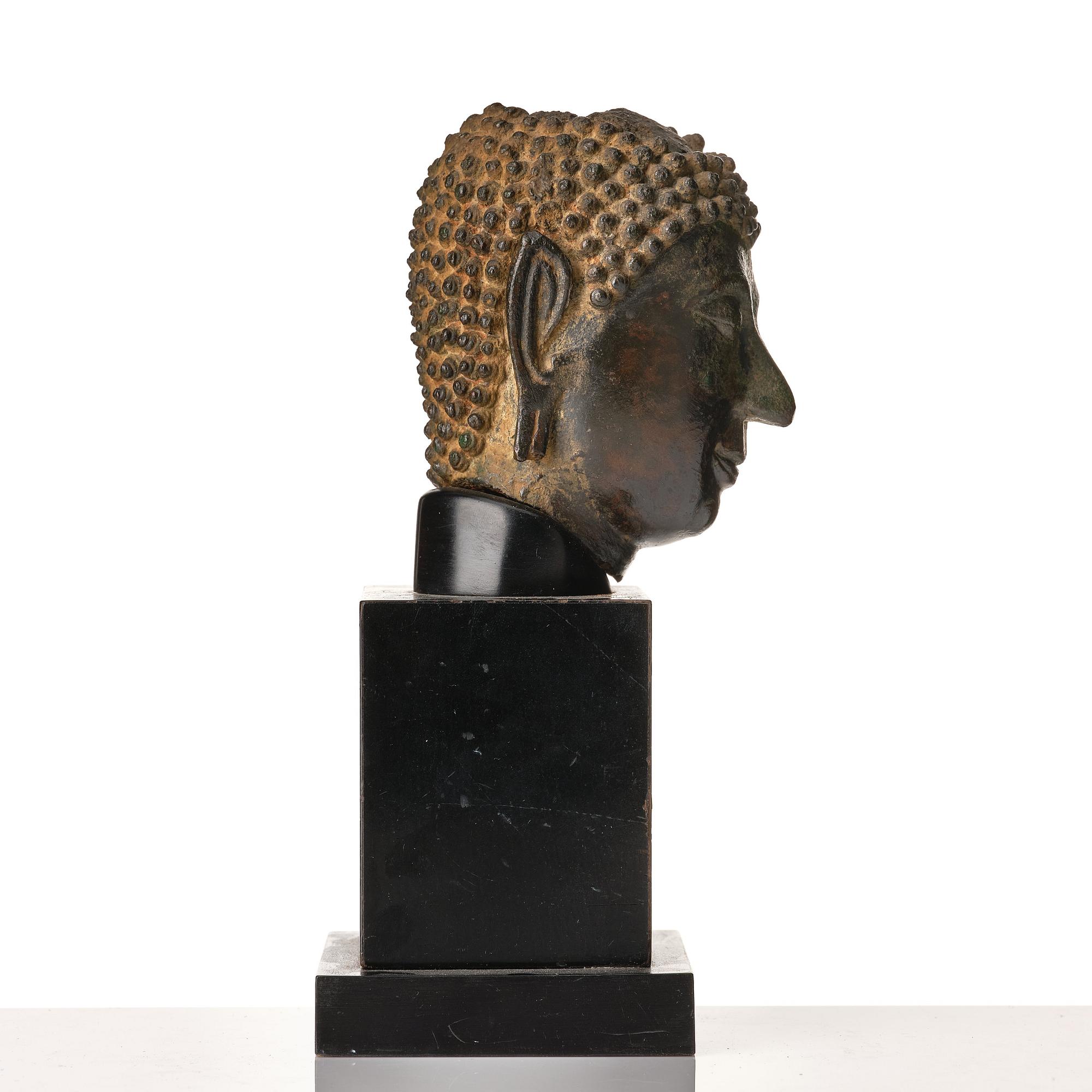 Buddahuvud, brons. Siam, Sawankhalok, 900/1000-tal.