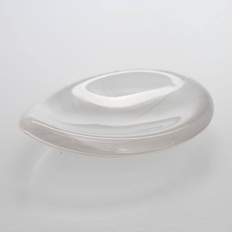 Tapio Wirkkala, malja, "Lehti", signeerattu Tapio Wirkkala Iittala -57.