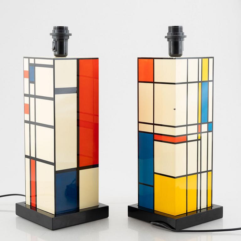 A pair of table lights, late 20th Century.