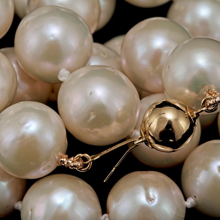 COLLIER, odlade pärlor, 2000-tal. Vikt 79 g.