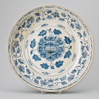 FAT, keramik. Annamesiskt (dagens Vietnam), 1800-tal.