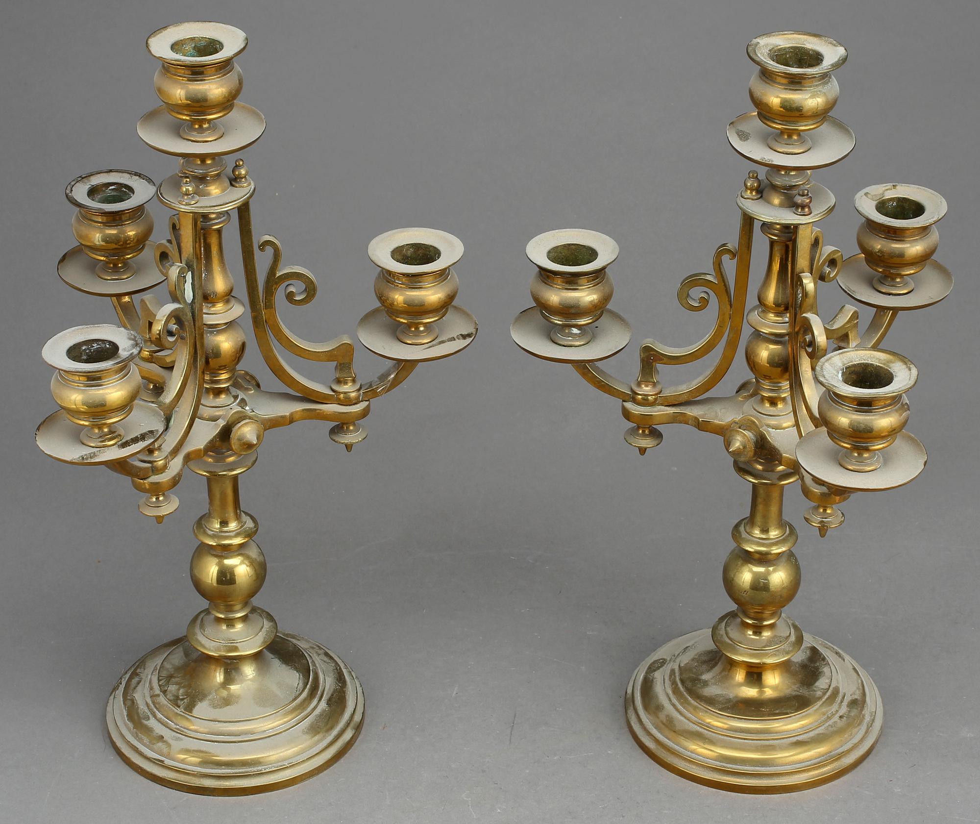 KANDELABRAR, et par, mässing, 1800-talets slut.