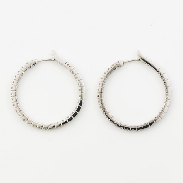 Earrings 18K white gold with brilliant-cut diamonds.