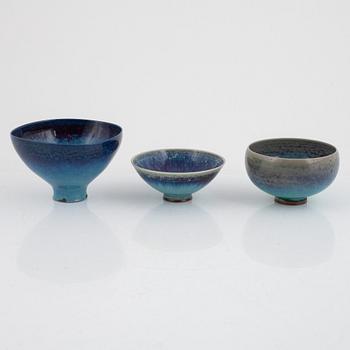 Berndt Friberg, a set of three stoneware bowls, Gustavsbergs studio 1968-73.