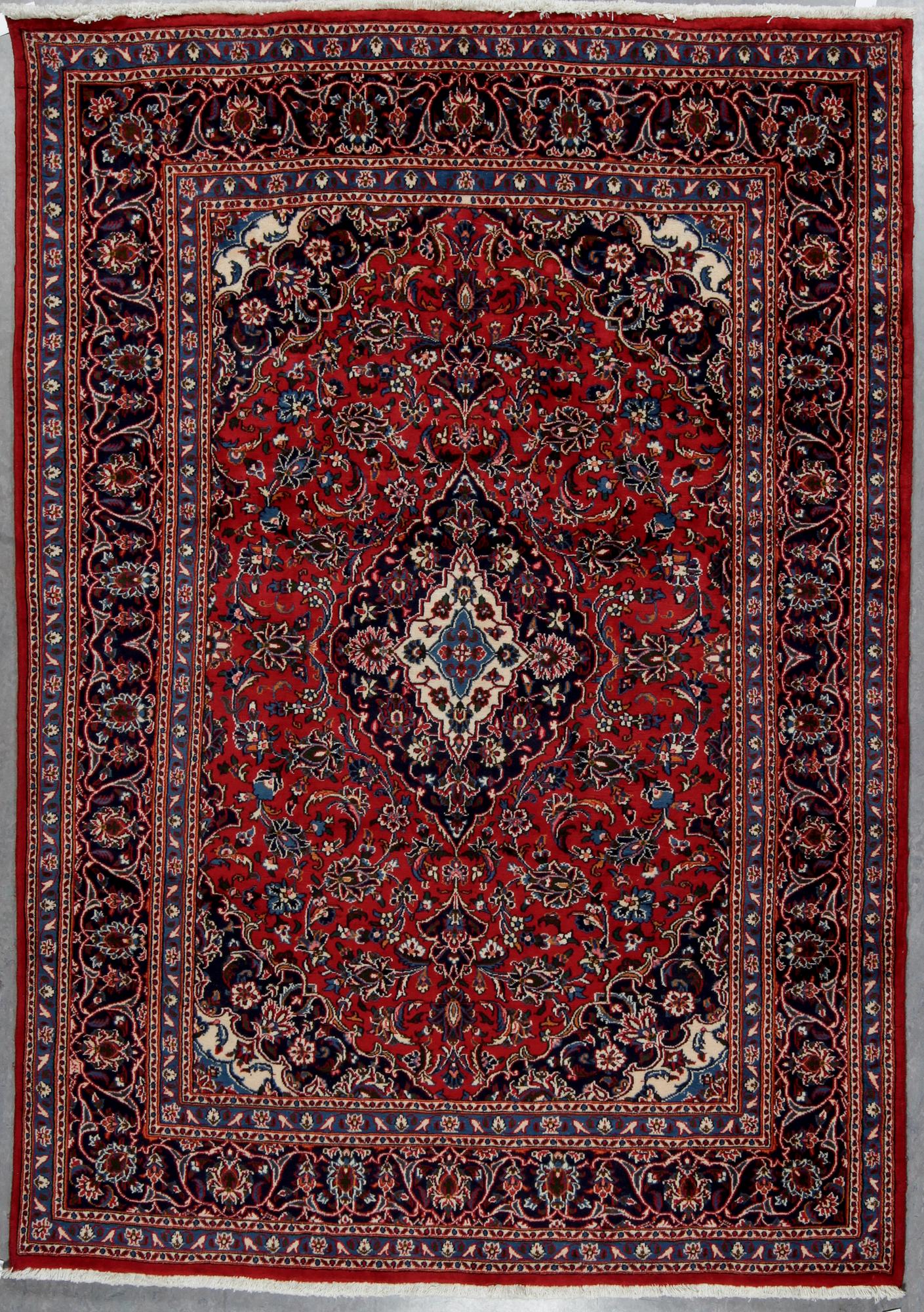 MATTA, Keshan, ca 285x205 cm.