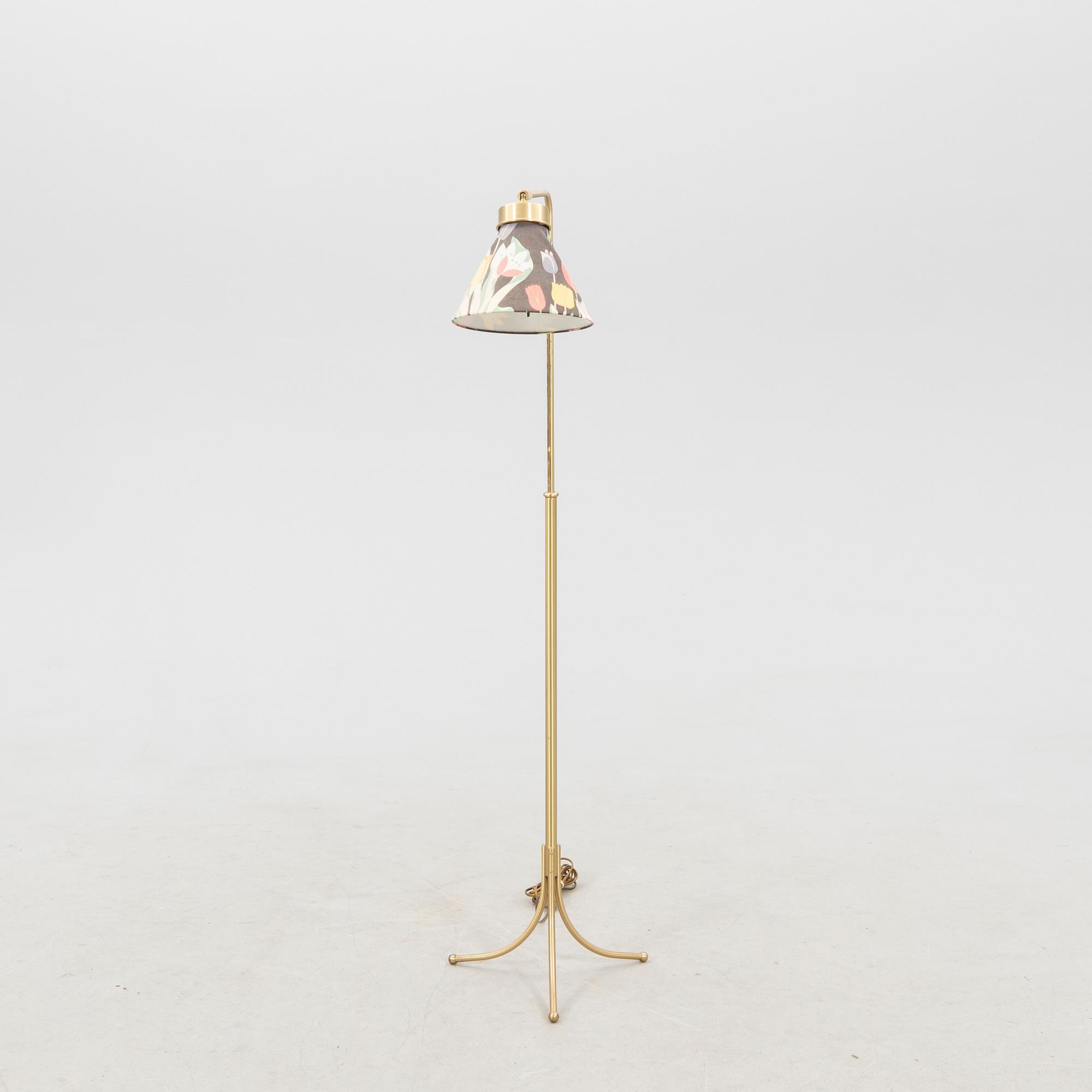 Josef Frank,  golvlampa modellnr 1842 för Firma Svenskt Tenn.