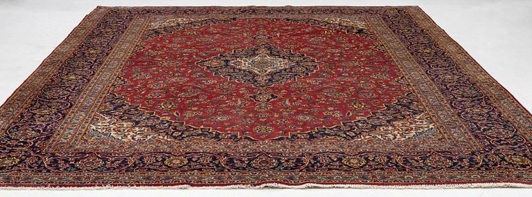 A Keshan carpet, central Iran, signed c, 392 x 301 cm.