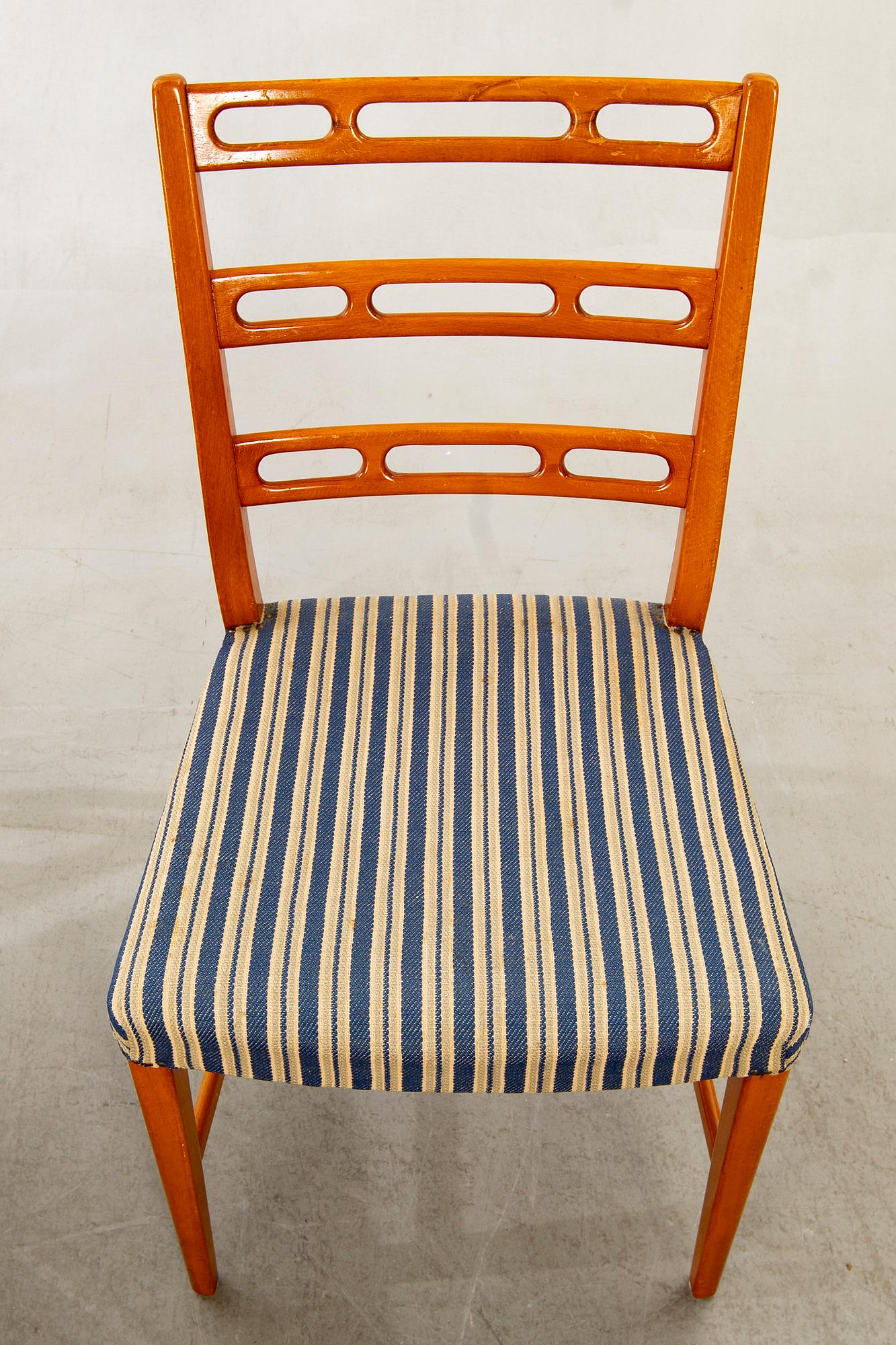 David Rosén,  stolar 4 st, ur Futura-serien för Nordiska Kompaniet, formgivna 1949.