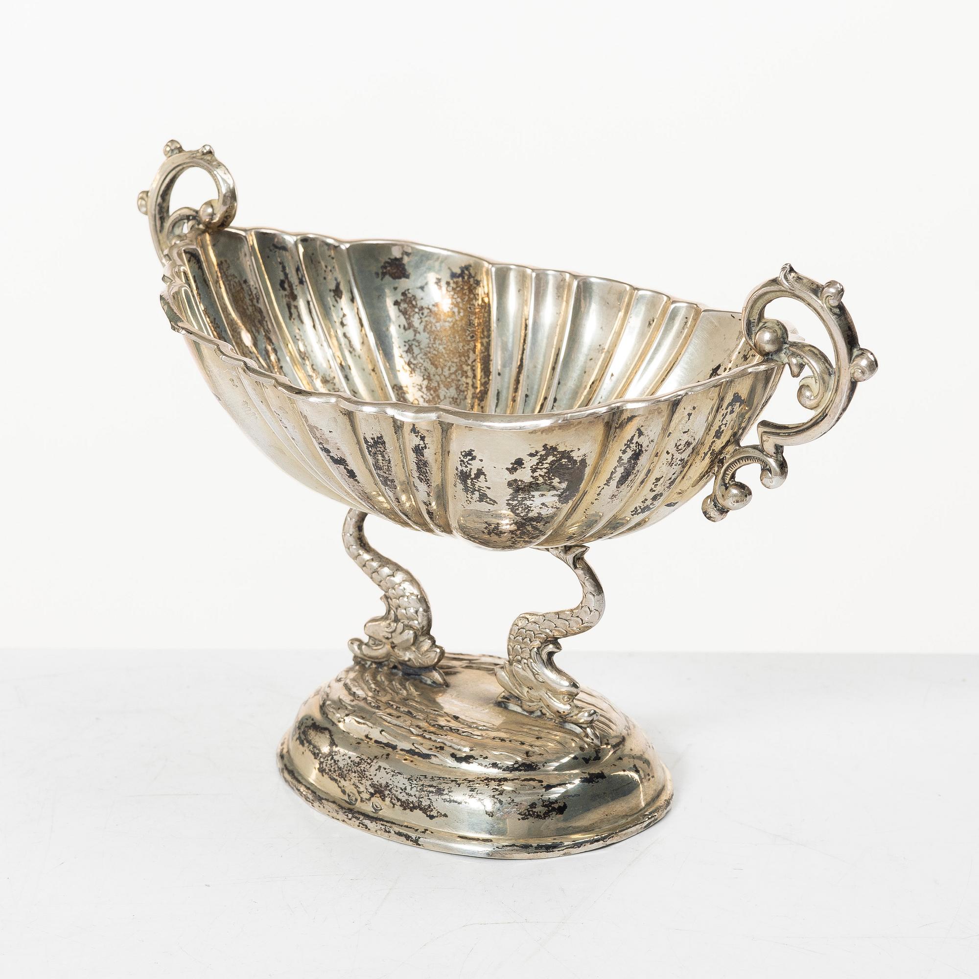 A possibly Spanish silver bowl, unclear/worn marks, 20th century.