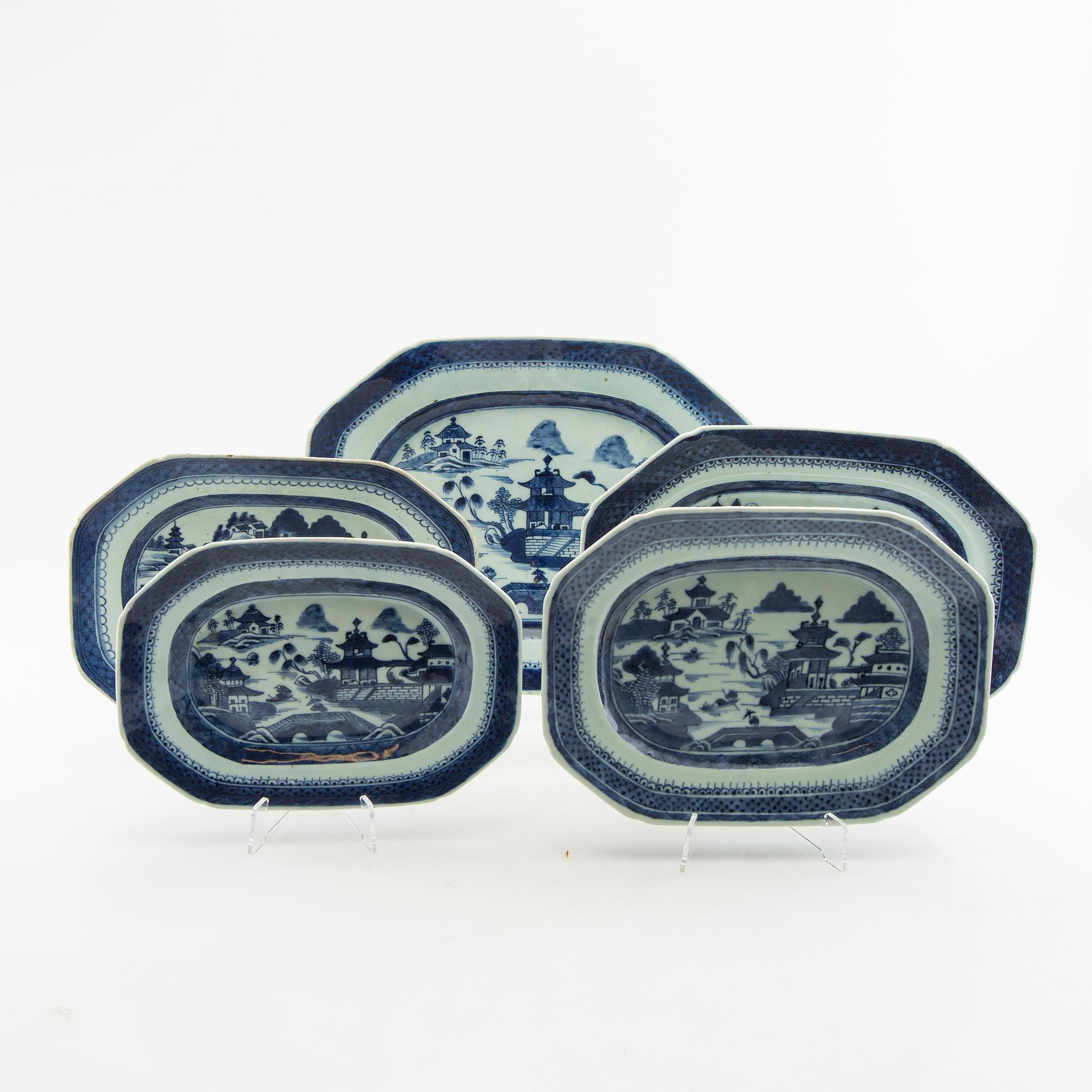 Serving dishes 5 pcs China around 1800 porcelain.