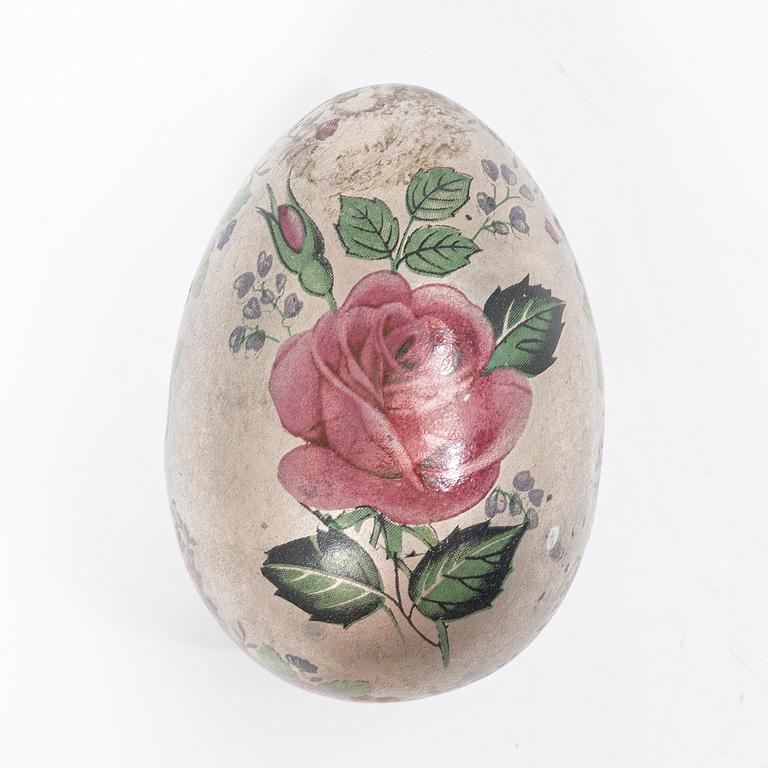 Rut Bryk, a decorative egg, Arabia.