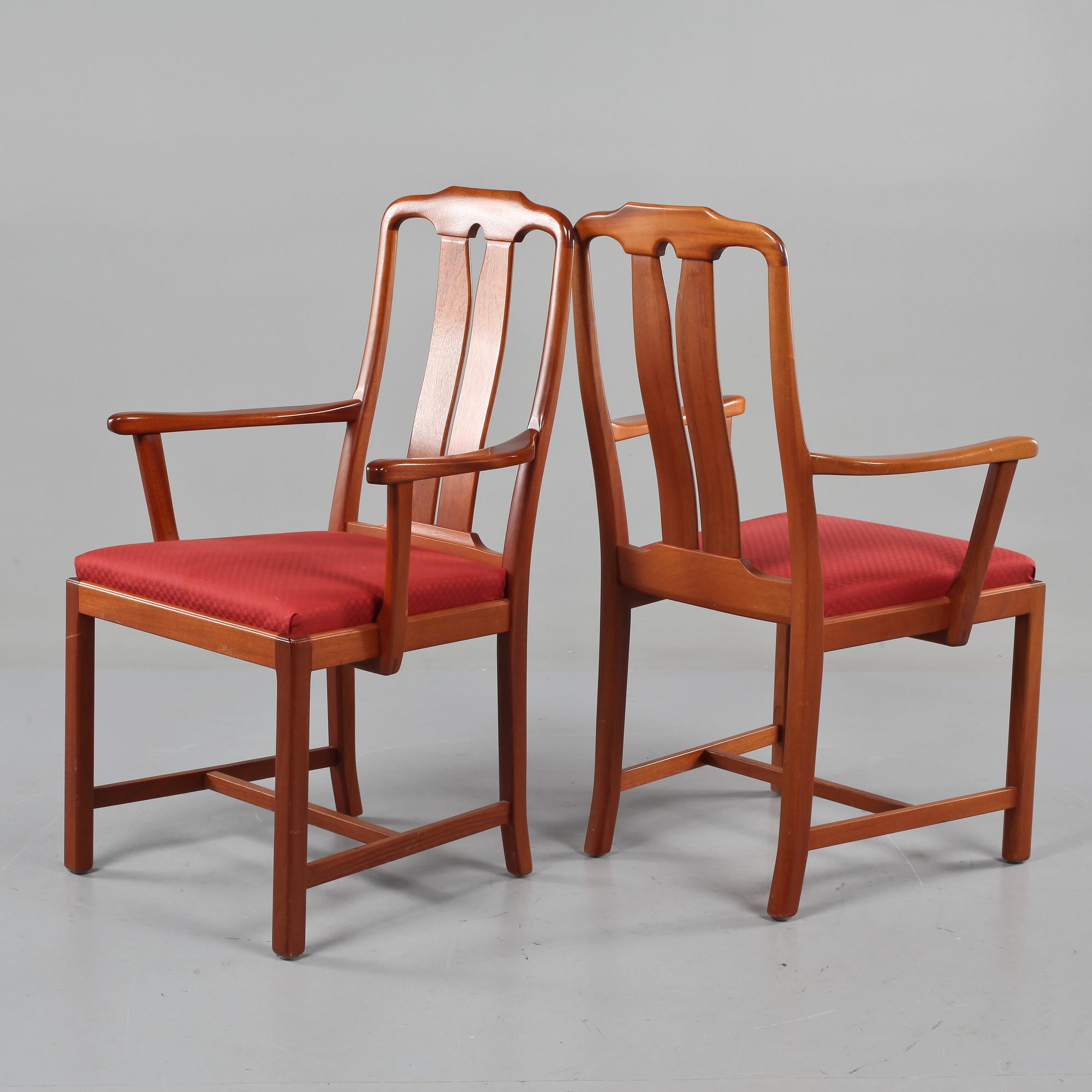 KARMSTOLAR, ett par, "Ambassadör", Carl Malmsten, Rydéns Interiör, tillverkade 1985.