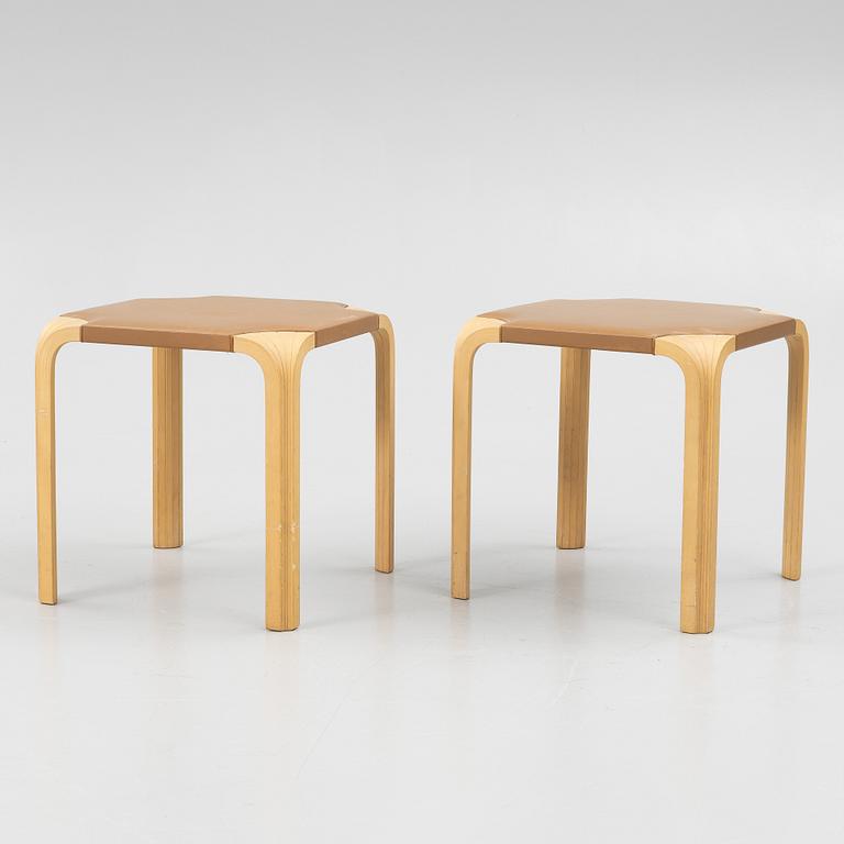 Alvar Aalto, pallar, ett par, modell X601, Artek.