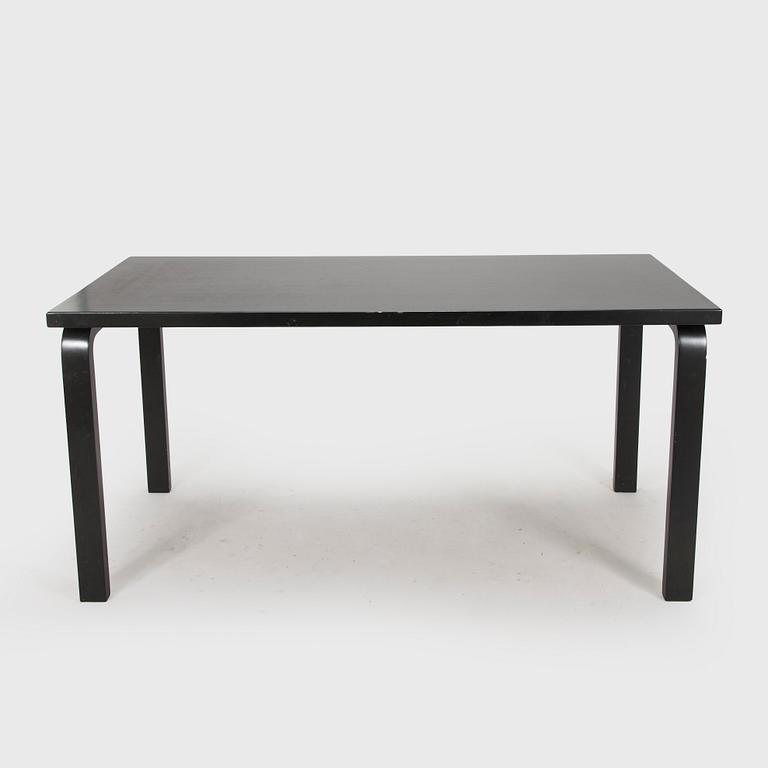 Alvar Aalto, a model '82A' table, Artek, Finland, late 20th century.