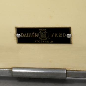 TOALETTSKÅP, "Dahlénskåp", Stockholm, funktionalism, 1930/40-tal. Etikettmärkt.