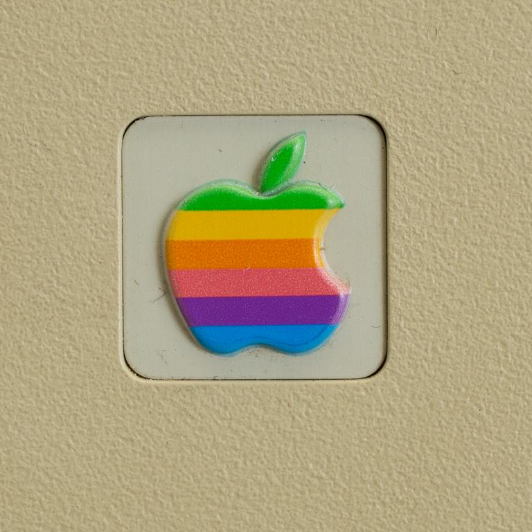 A Macintosh Plus 1Mb Apple Computer, 1986.