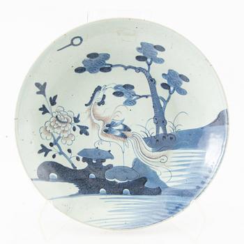 Bowl, China, Kangxi style, late 19th century, porcelain.
